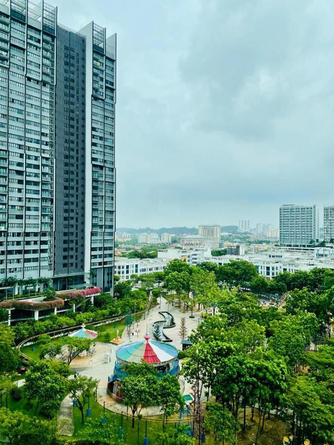 Homestay I-City Cantik, Tenang, Wifi, 4K Smart Tv, Netflix, Coway, Free Parking Шах-Алам Экстерьер фото