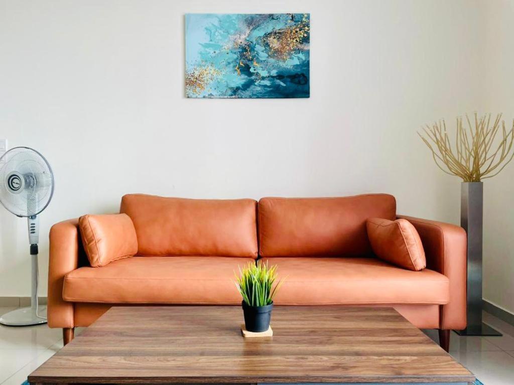 Homestay I-City Cantik, Tenang, Wifi, 4K Smart Tv, Netflix, Coway, Free Parking Шах-Алам Экстерьер фото