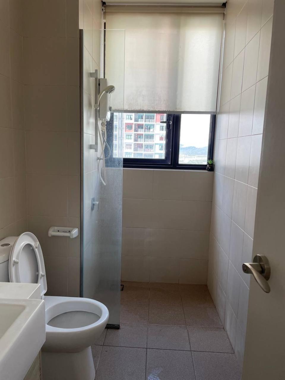 Homestay I-City Cantik, Tenang, Wifi, 4K Smart Tv, Netflix, Coway, Free Parking Шах-Алам Экстерьер фото